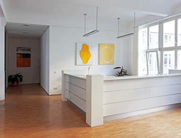 Möbelbau und Ladenbau, Kunststoffverarbeitung, Vakuumformteile, Vakuumtiefziehteile, Kunststoffbearbeitung, Kunststoffteile für die Automobilindustrie, Kunststoffteile für den Maschinenbau